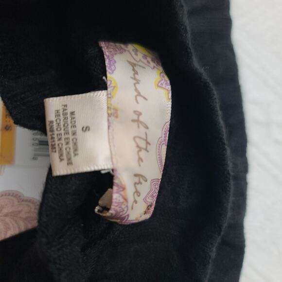 Band of the Free Raquel cable knit crop sweater size small Dark academia Office - Picture 5 of 9